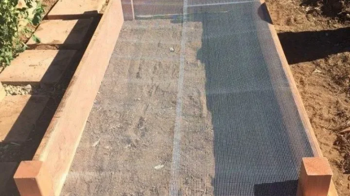 How to Use Hardware Cloth for Raised Garden Beds